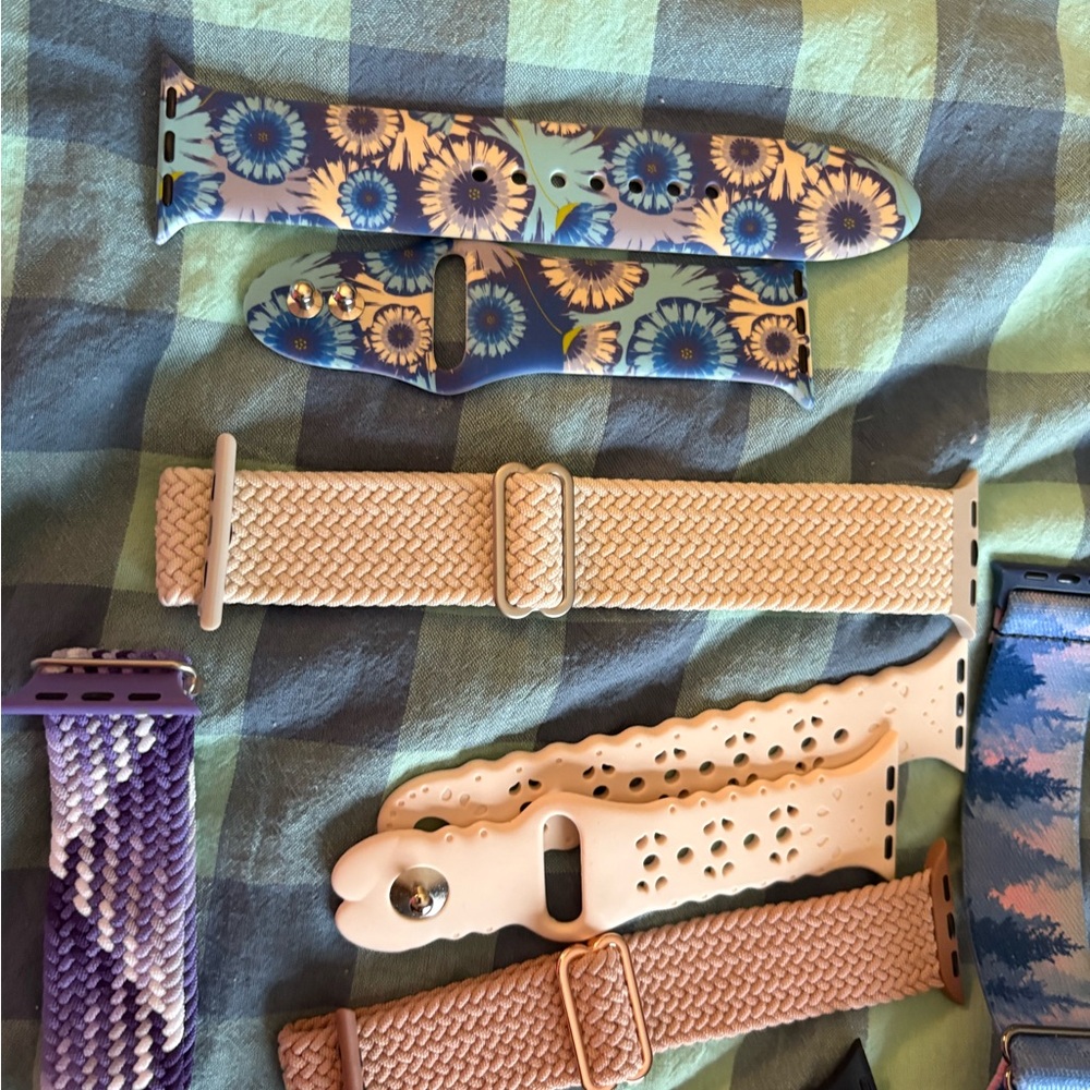 Apple Assorted Watch Bands - Picture 2 of 3